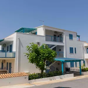 Holiday home Mareinsicilia Dammusa 